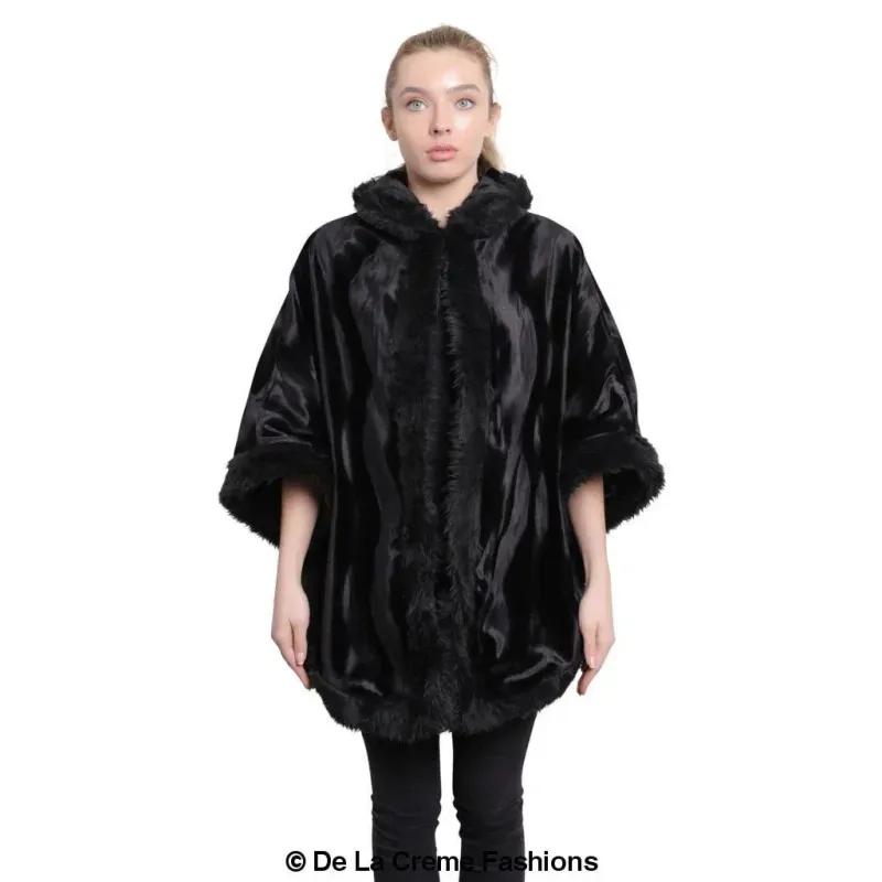 Women’s Tribal Print Fur Lined Hooded Cape
